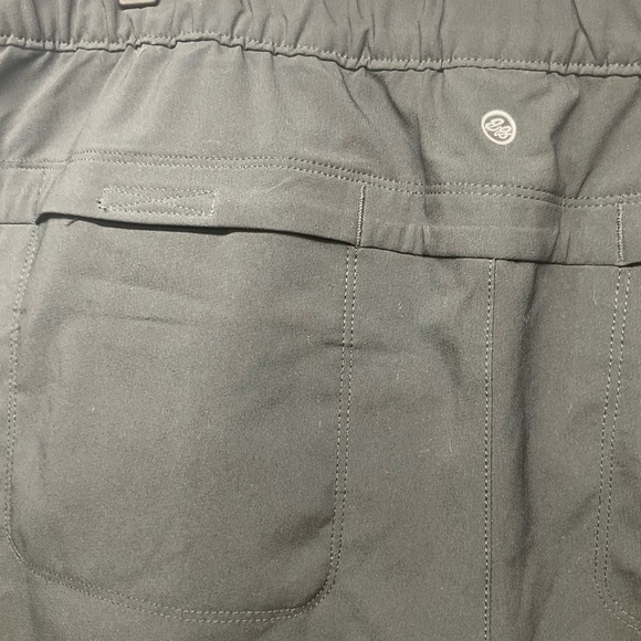 Eddie Bauer Women’s Pull on Short Size 14 Elastic Waist - Picture 5 of 8